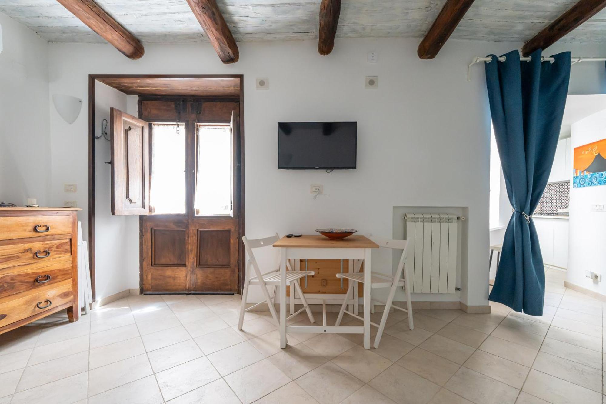 Апартаменты Maison Cassano Charme Неаполь Экстерьер фото