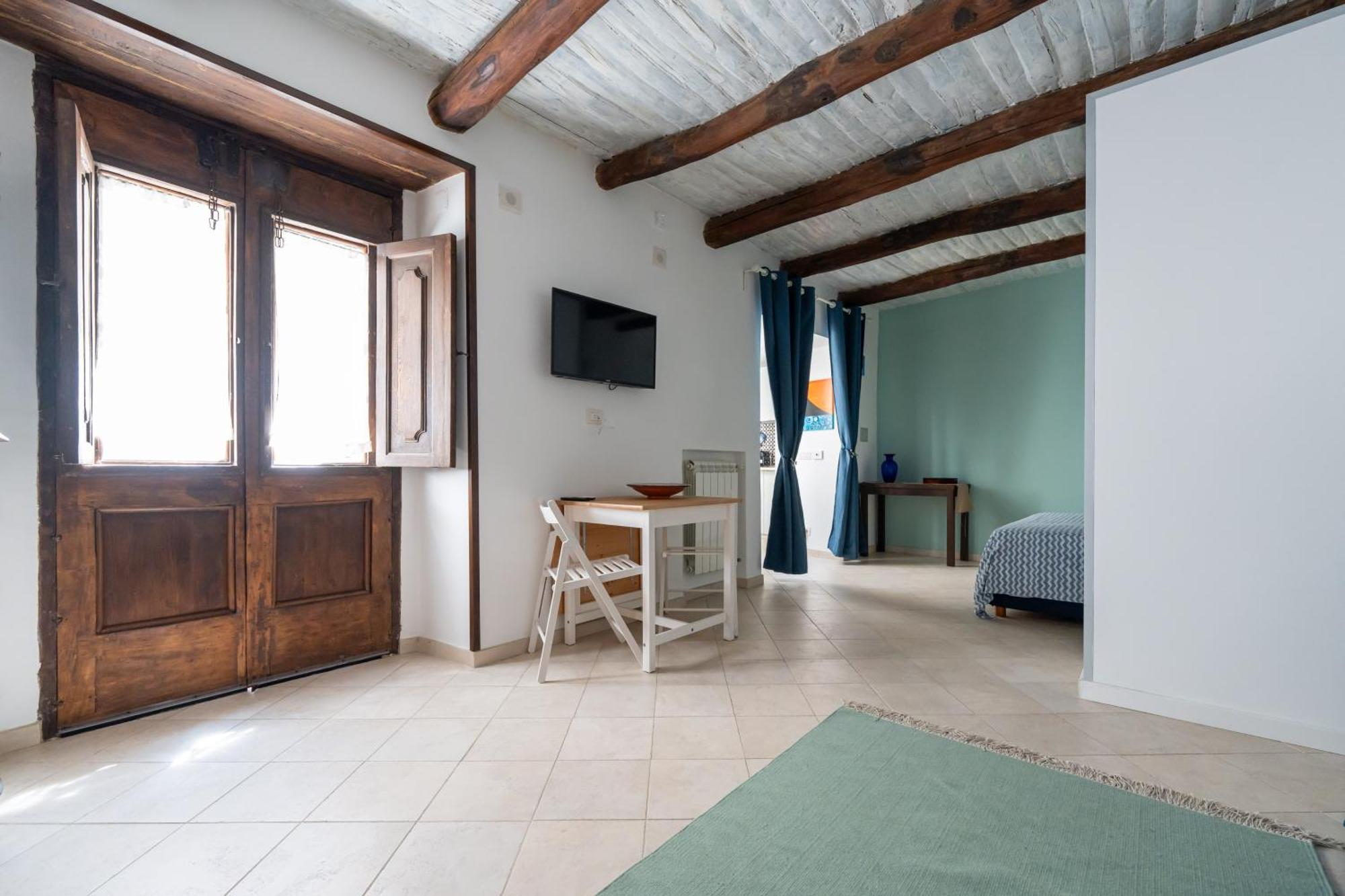 Апартаменты Maison Cassano Charme Неаполь Экстерьер фото